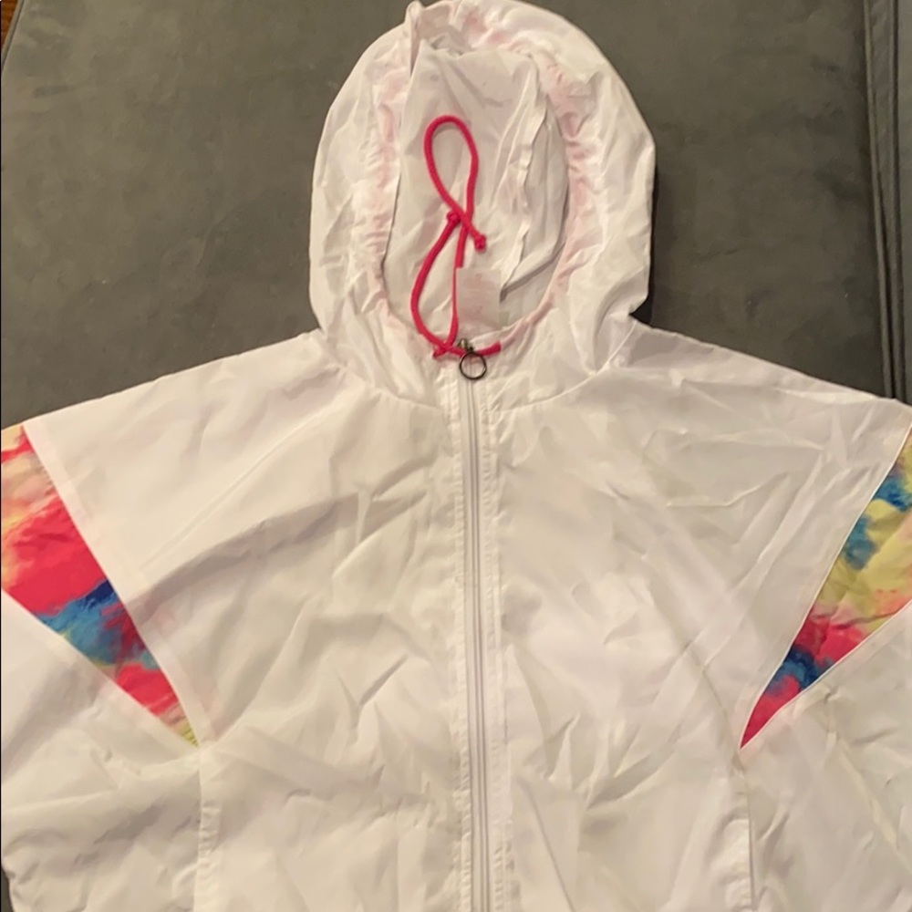 Women’s windbreaker